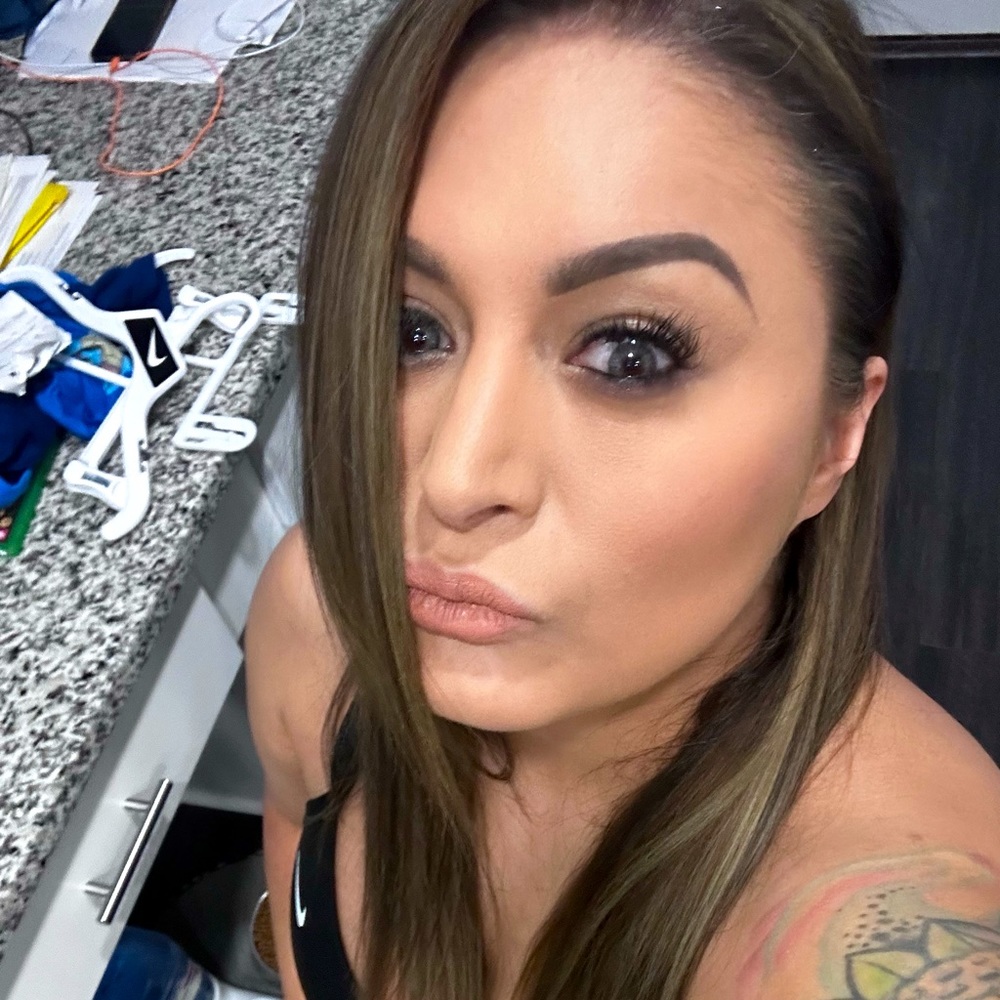 Meet your Posher, Gina